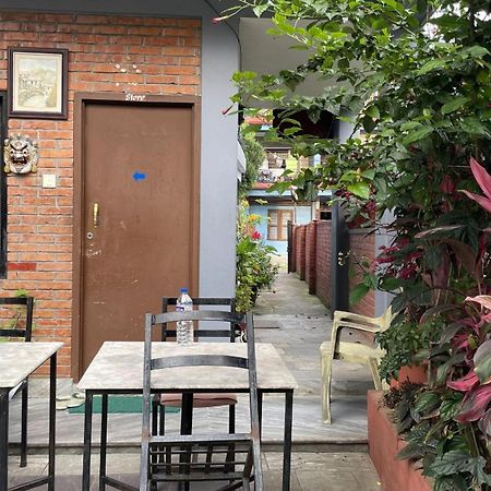 Hotel Hakoniwa Pokhara Esterno foto