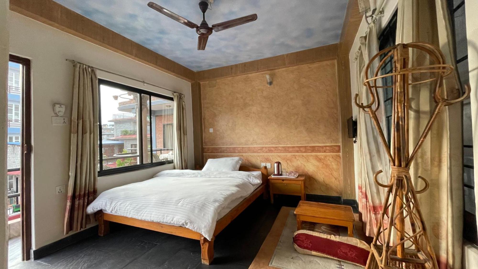 Hotel Hakoniwa Pokhara Esterno foto