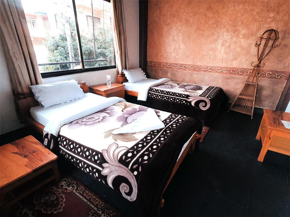 Hotel Hakoniwa Pokhara Esterno foto