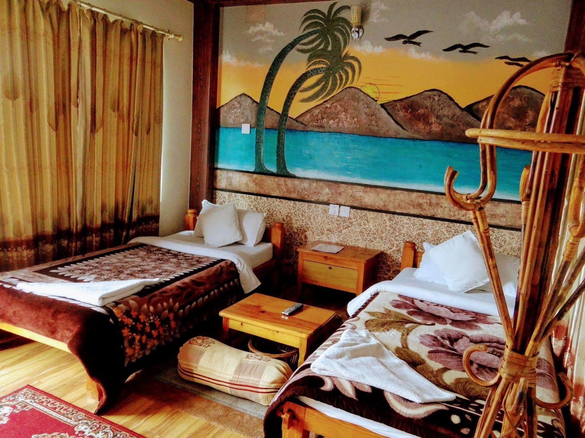 Hotel Hakoniwa Pokhara Esterno foto